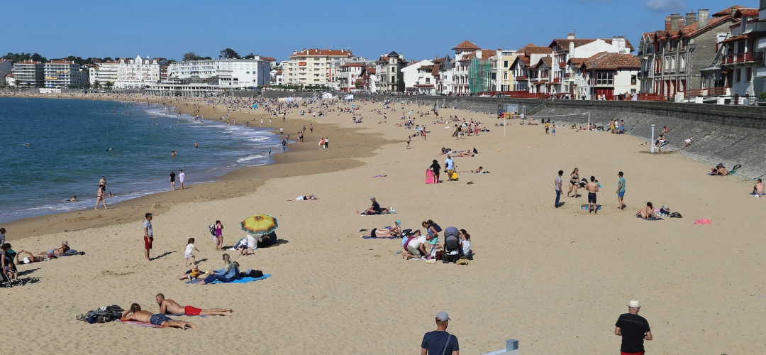 Grande Plage située à Saint-Jean-de-Luz