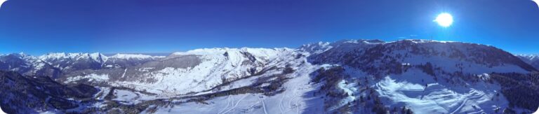 Lire la suite à propos de l’article Valmorel : guide complet de la station de ski familiale